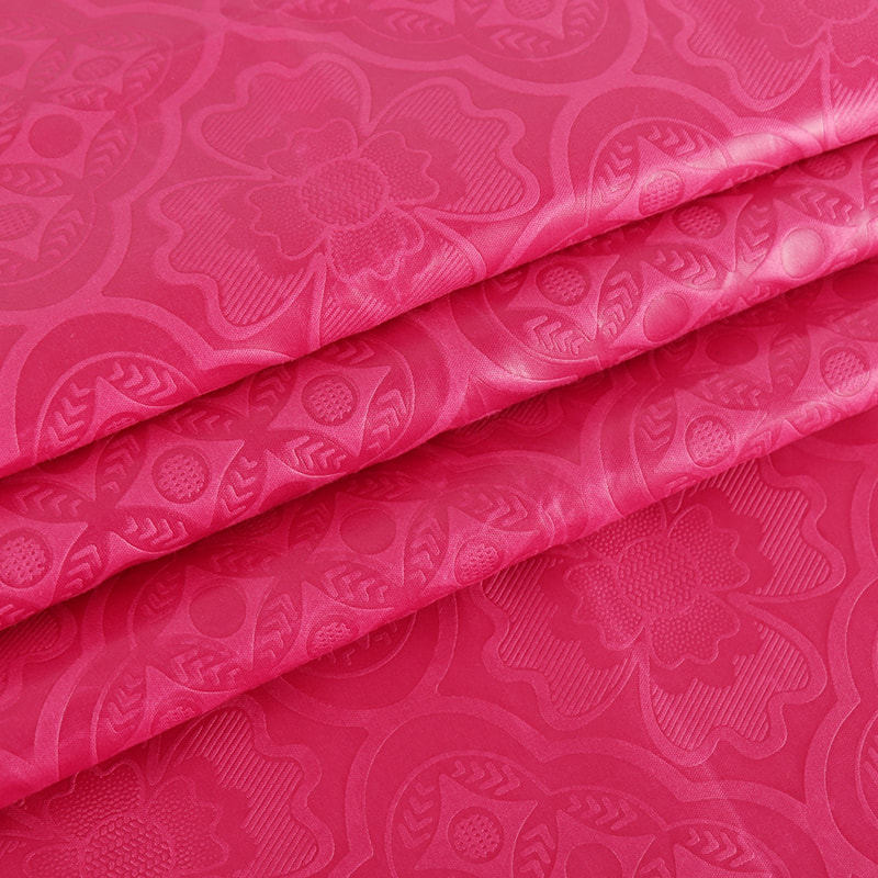 TMIE-08-2-2 110GSM Mellanvikt Arbetskläder Kläder Vanligt tyg Ljusfärgad färgad med 3D Vivid Flower Design Präglad polyester Poplin Tyg